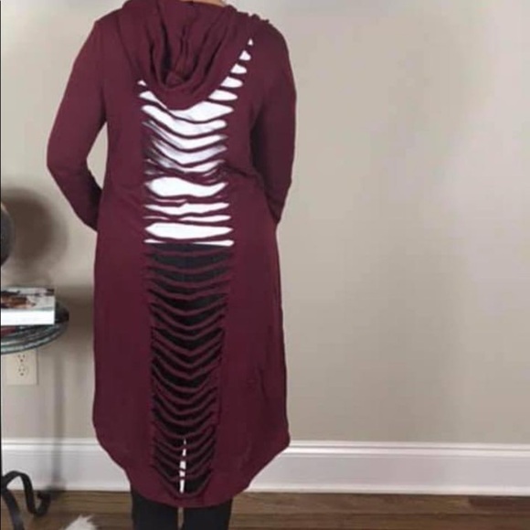 Tunic. Slashed back Open Front w/hood. Burgundy - Picture 2 of 2